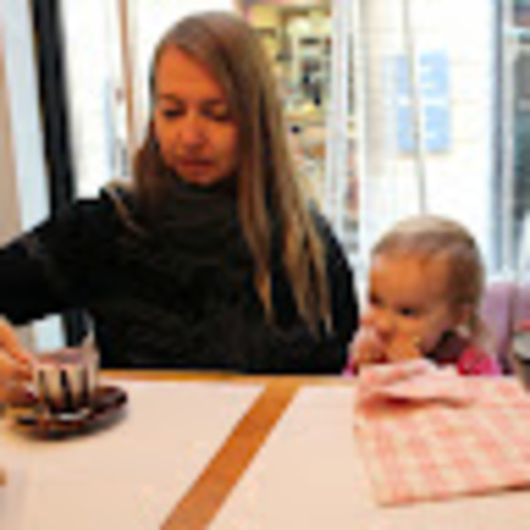 Meet your Posher, Amanda - Picture 1 of 1